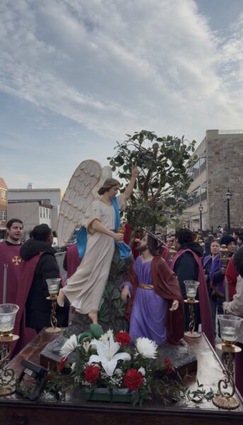Procesija Velikog petka u Astoriji. Foto: Croatians Online